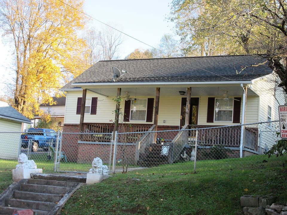 1st image of 101 Douglas Ln