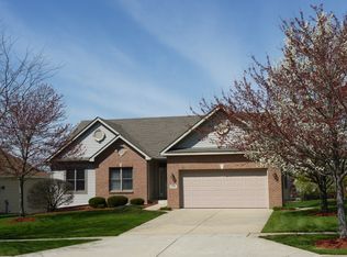 734 Ridgewood Dr, Antioch, IL 60002