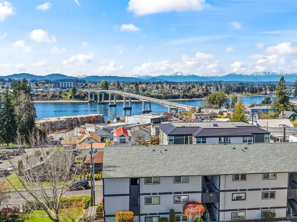 1010 Perry Avenue #305, Bremerton, WA 98310