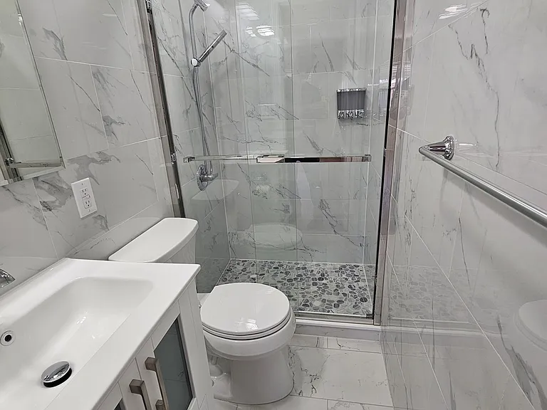 1813 Shore Pkwy N #3 — Photo 6