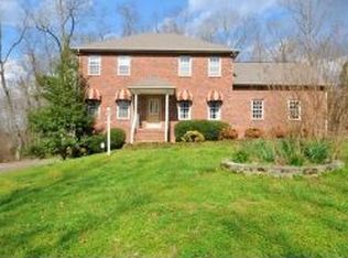 1241 Myatt Loop, Burns, TN 37029