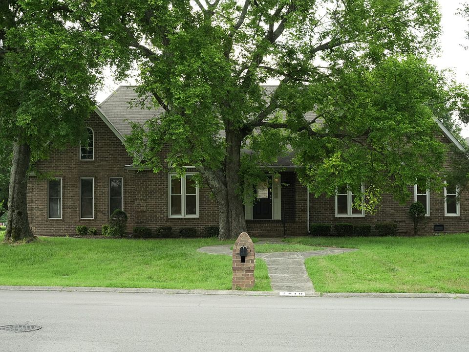 1st image of 2810 Regenwood Dr