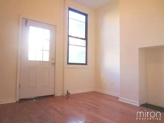 Rented by Miron Properties | media 9