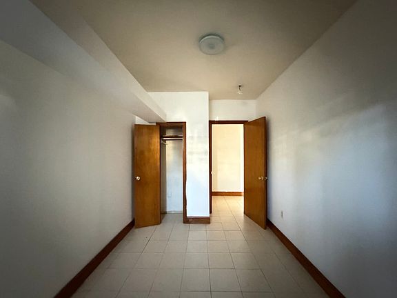 3rd image of 92 W 33rd St #2