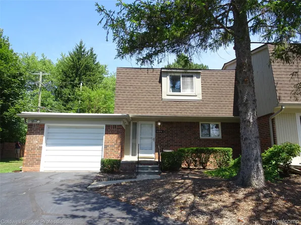 1194 Rolling Hills Dr, Bloomfield Township, MI 48302