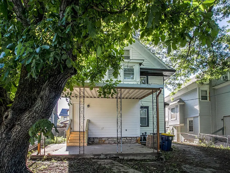 3408 Bellefontaine Ave — Photo 5