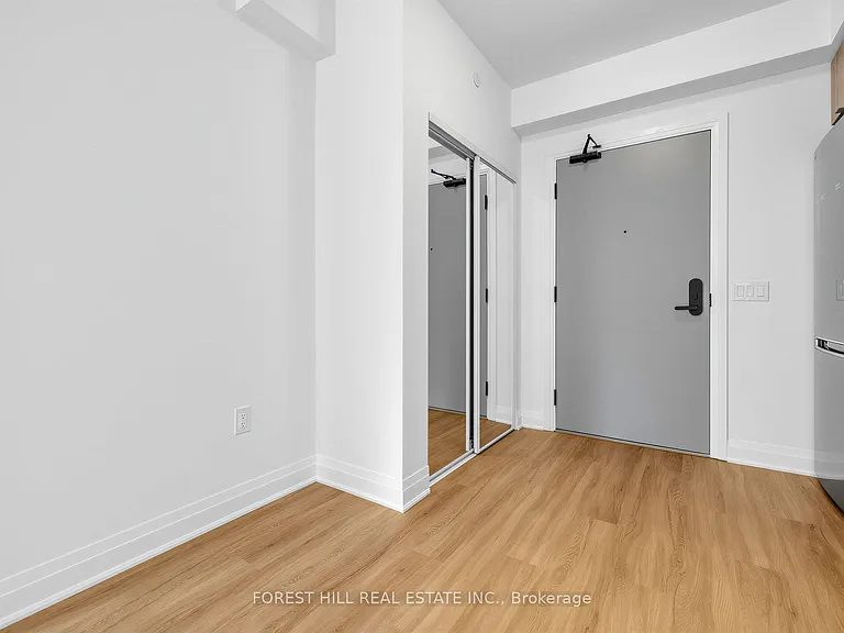 700 Sheppard Ave W #403 — Photo 10