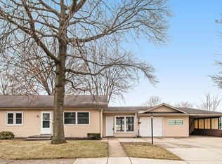 117 Stanley St, Mishawaka, IN 46545