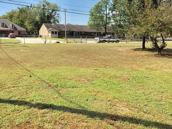 5th image of 514 Blue Starr Dr