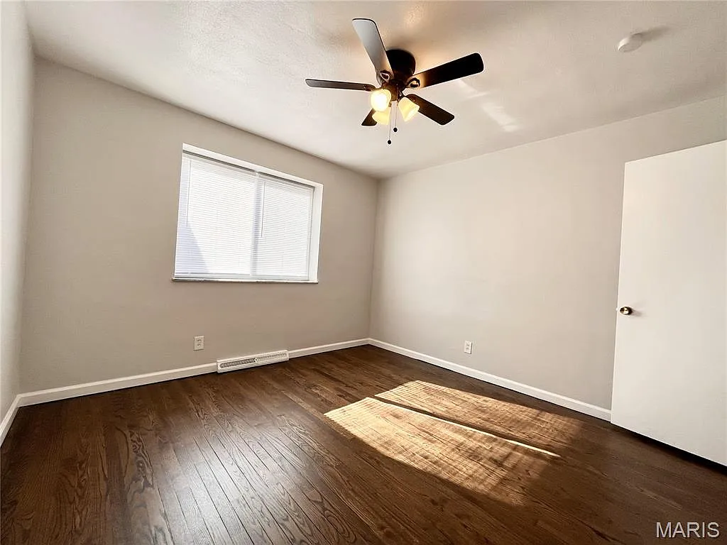 1 bed, 1.0 bath, 700 sqft, $840 — Photo 2