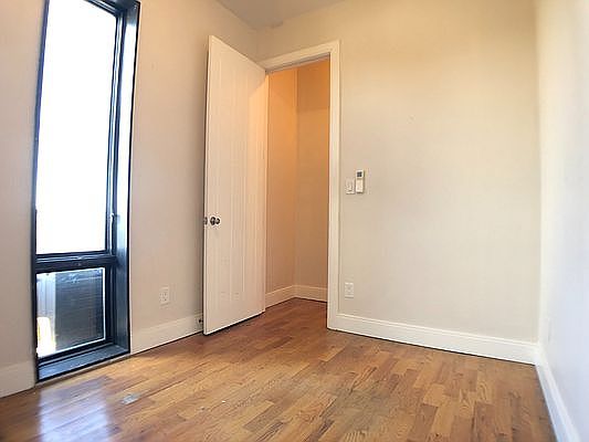 3rd image of 697 Chauncey St #4