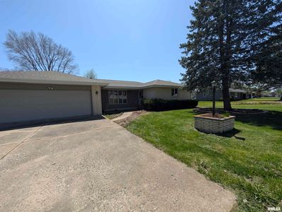 449 E Oak St, Washburn, IL, 61570