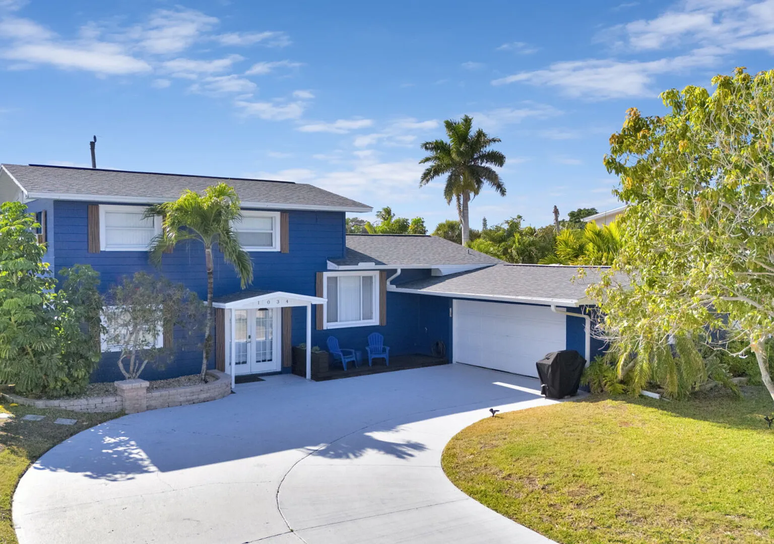 Tiki Blue Beach House:Heated Pool+Hot Tub+Tiki Bar — Photo 2