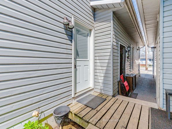 187 Bayview Ave #BASEMENT, Georgina, ON L4P 2T1
