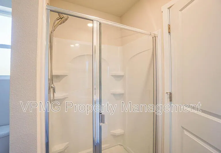 2620 NE 117th Pl — Photo 31