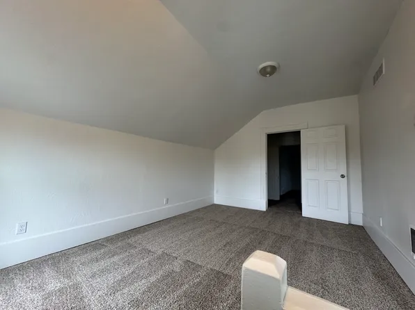 411 S 30th St Unit A, Tacoma, WA 98402