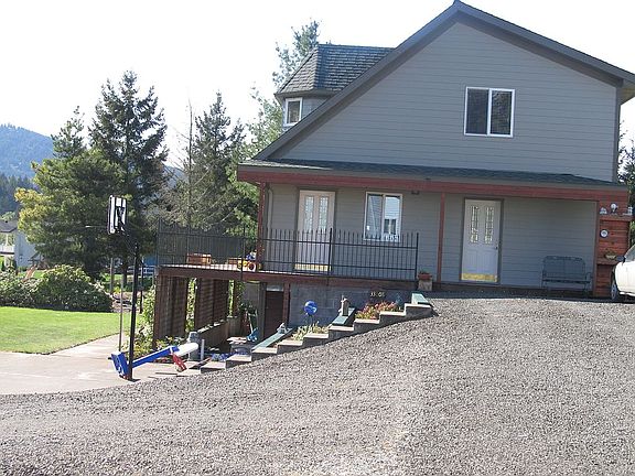 plenty of room to turn aroun