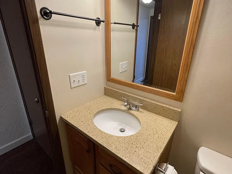 120 Shoshone Dr #B — Photo 11