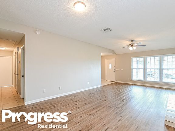 5th image of 2424 Shady Bend Dr