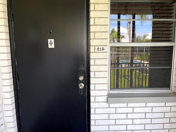 2nd image of 4050 4th St N APT 213