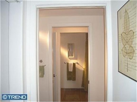 4th image of 444 N 4th St Unit 715