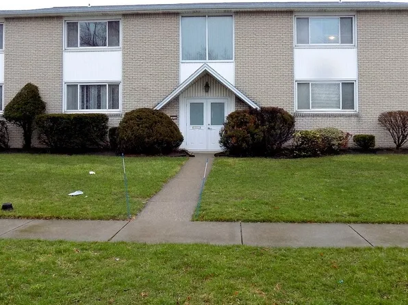 373 Carmen Rd, Buffalo, NY 14226