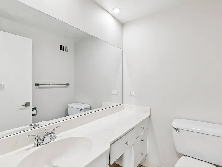 12207 Jasper Ave NW — Photo 24