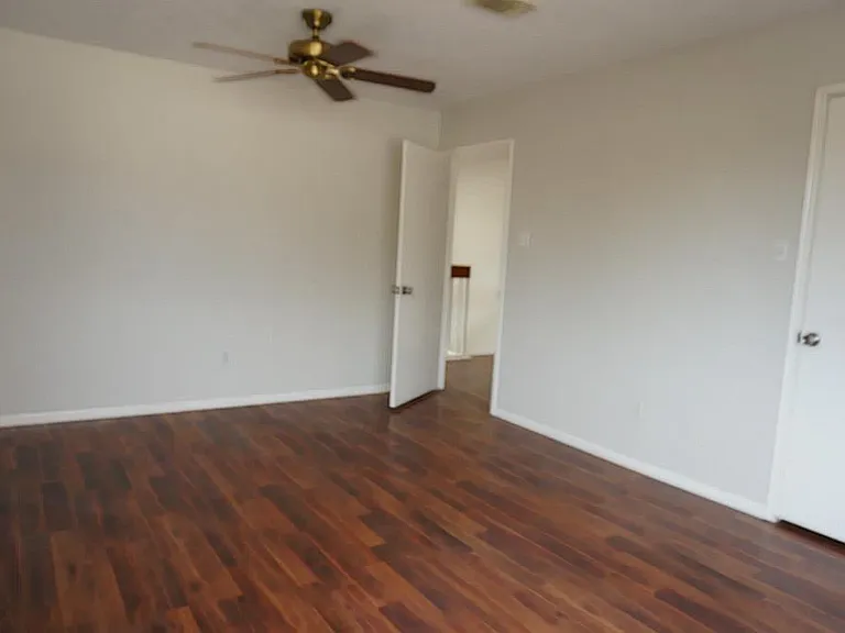1511 Bradney Dr — Photo 7