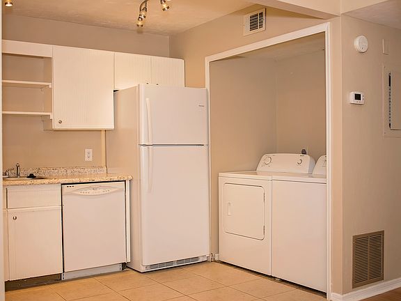 4th image of 3516 NW 37th Ave