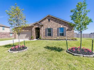 3999 Canterbury Park Ln, Pearland, TX 77584