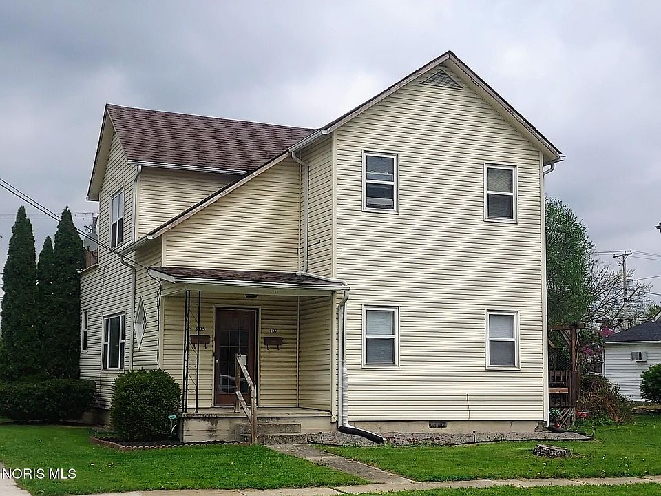 1st image of 407 E 2nd St