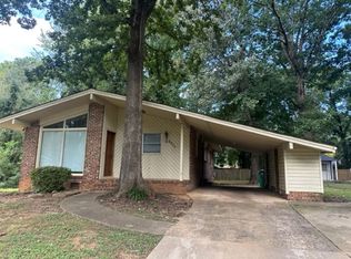 4724 Thornwood Rd, Charlotte, NC 28213