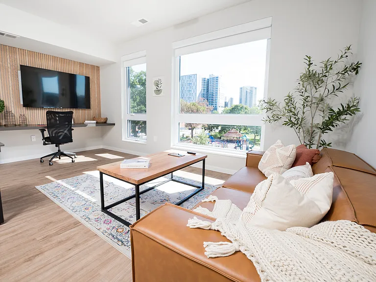60 E Green St #211 — Photo 6