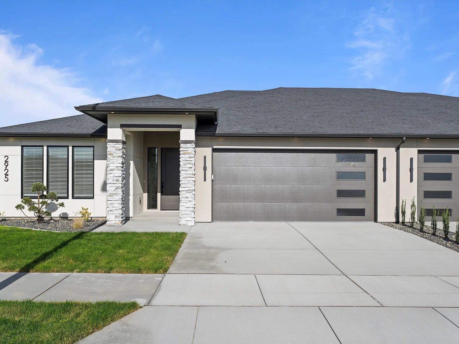 3 bed, 1800 sqft, $2,895 — Photo 1