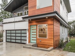11208 Fremont Ave N, Seattle, WA 98133