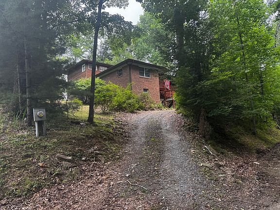 2nd image of 579 Woodland Hills Dr