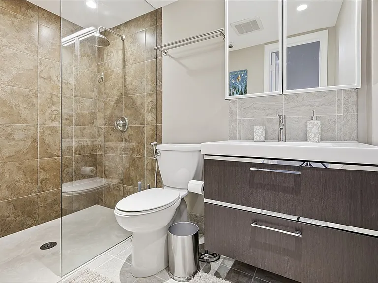 4019 Silver Palm Dr #8 — Photo 17