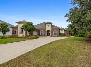 24196 Snowy Egret Cv, Springfield, LA 70462