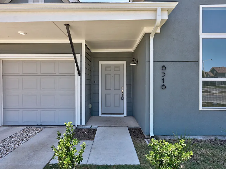 6516 Blakely Bnd — Photo 4