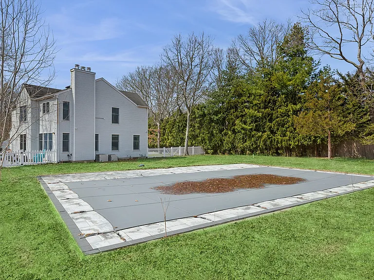 50 Wooded Oak Ln — Photo 2