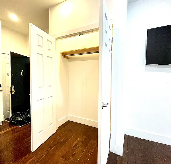 280 W 117th St #1B — Photo 3