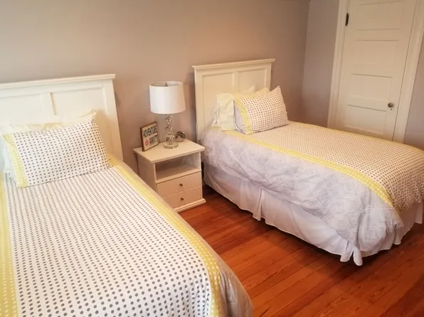 30 Warner St #2, Somerville, MA 02144