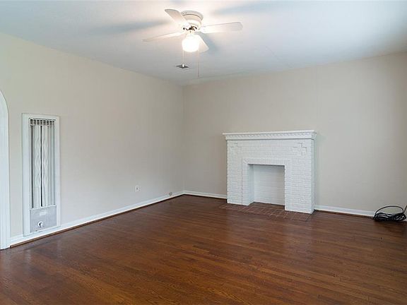 4th image of 6228 Lakeshore Dr