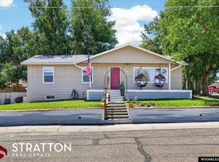 179 2nd St, Evansville, WY 82636