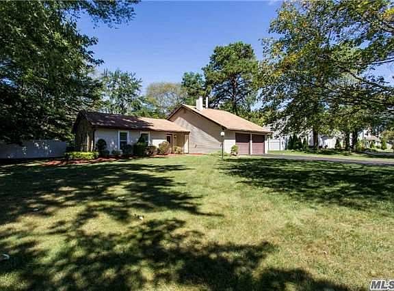 2nd image of 4 Harford Dr