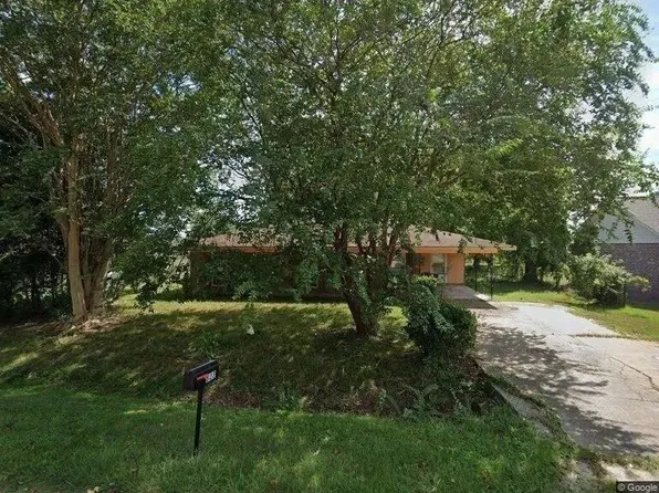 823 Brewton St, Natchitoches, LA 71457