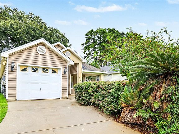 3rd image of 3506 Lands End Ln