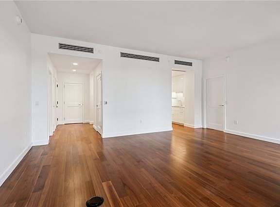 3rd image of 2 Canal St Unit 2008