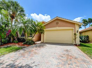8832 Palm River Dr, Lake Worth, FL 33467
