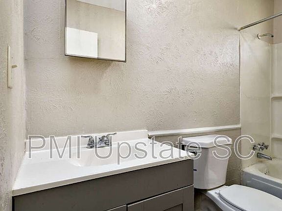 5th image of 700 Brook St APT 5